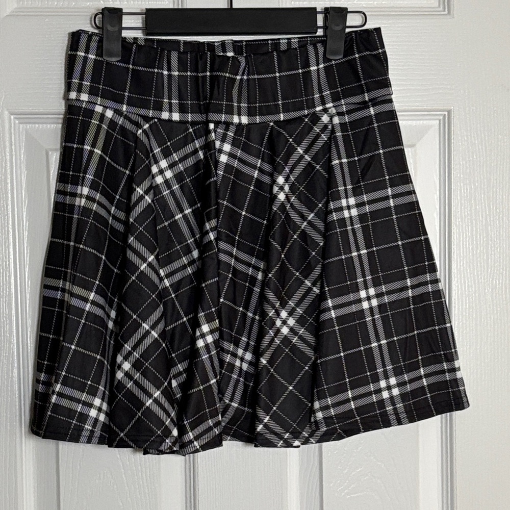 Plaid Black and White Women's Skort